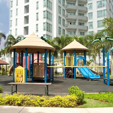 The Residences At Puri Casablanca Giacarta Esterno foto