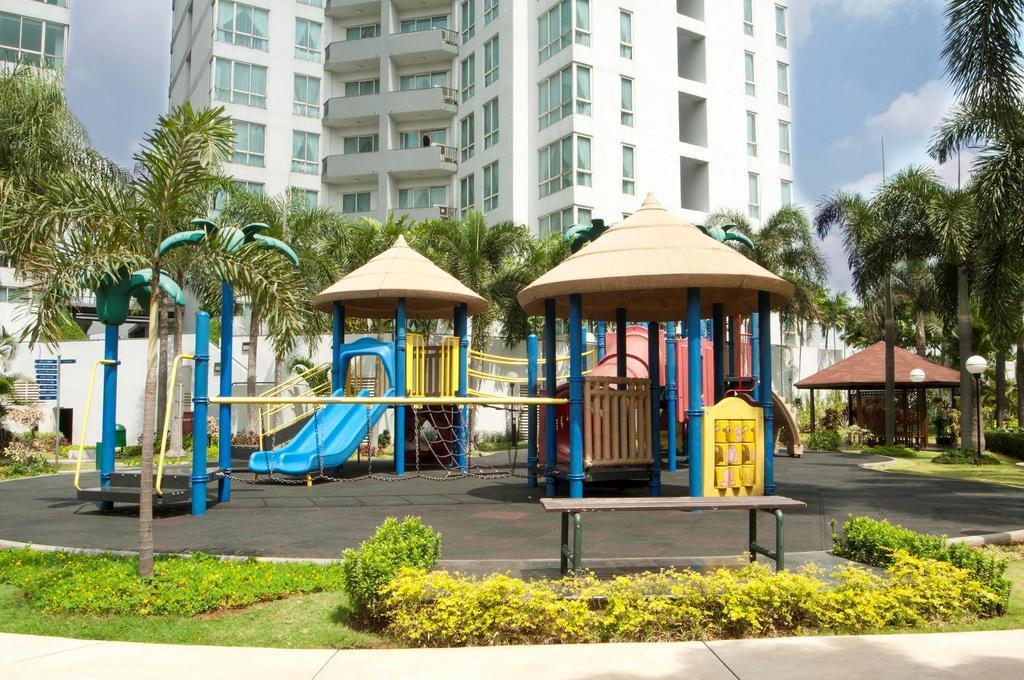 The Residences At Puri Casablanca Giacarta Esterno foto